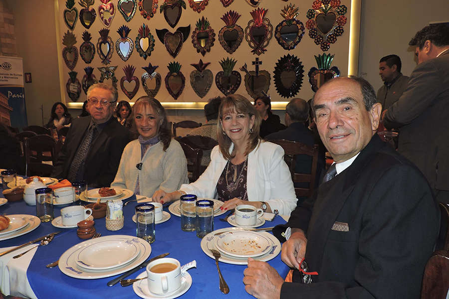 Jesús Rivera, Ana Isabel Badillo y Graciela y Rodolfo Curiel 