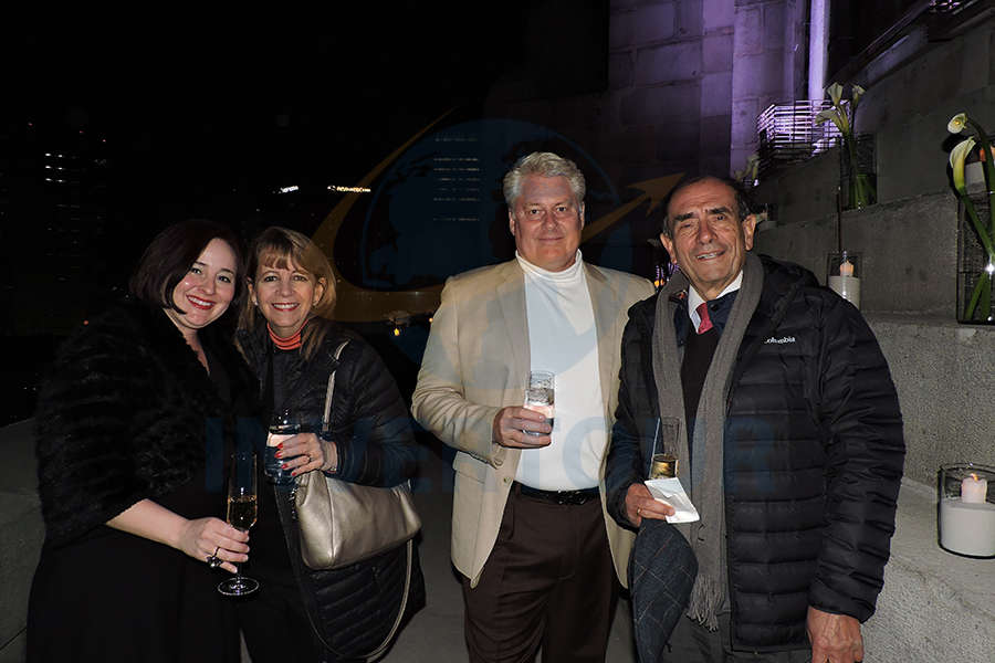 Courtney Reeves, Graciela Curiel, Robert Logan y Rodolfo Curiel