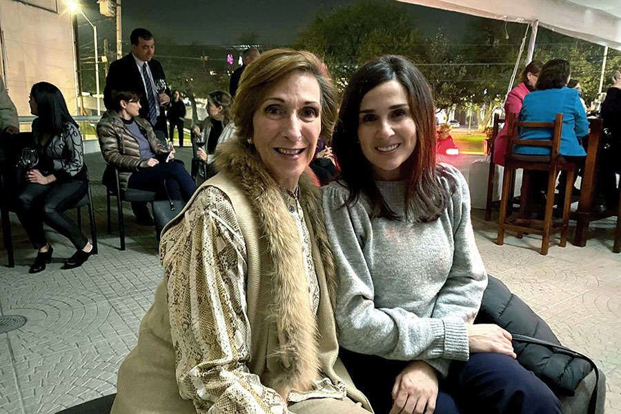 Laura Guerra y Mónica Montalvo
