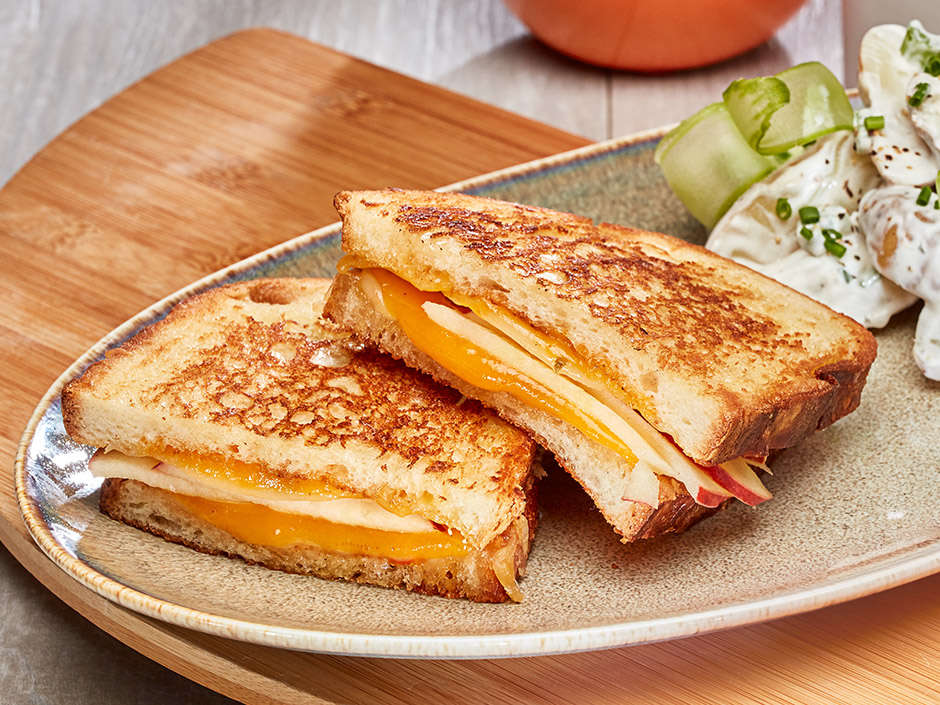 today-cafe-big-apple-cheese