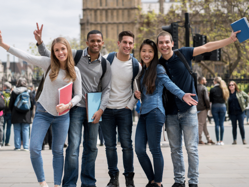 intercambio académico con Universal Assistance