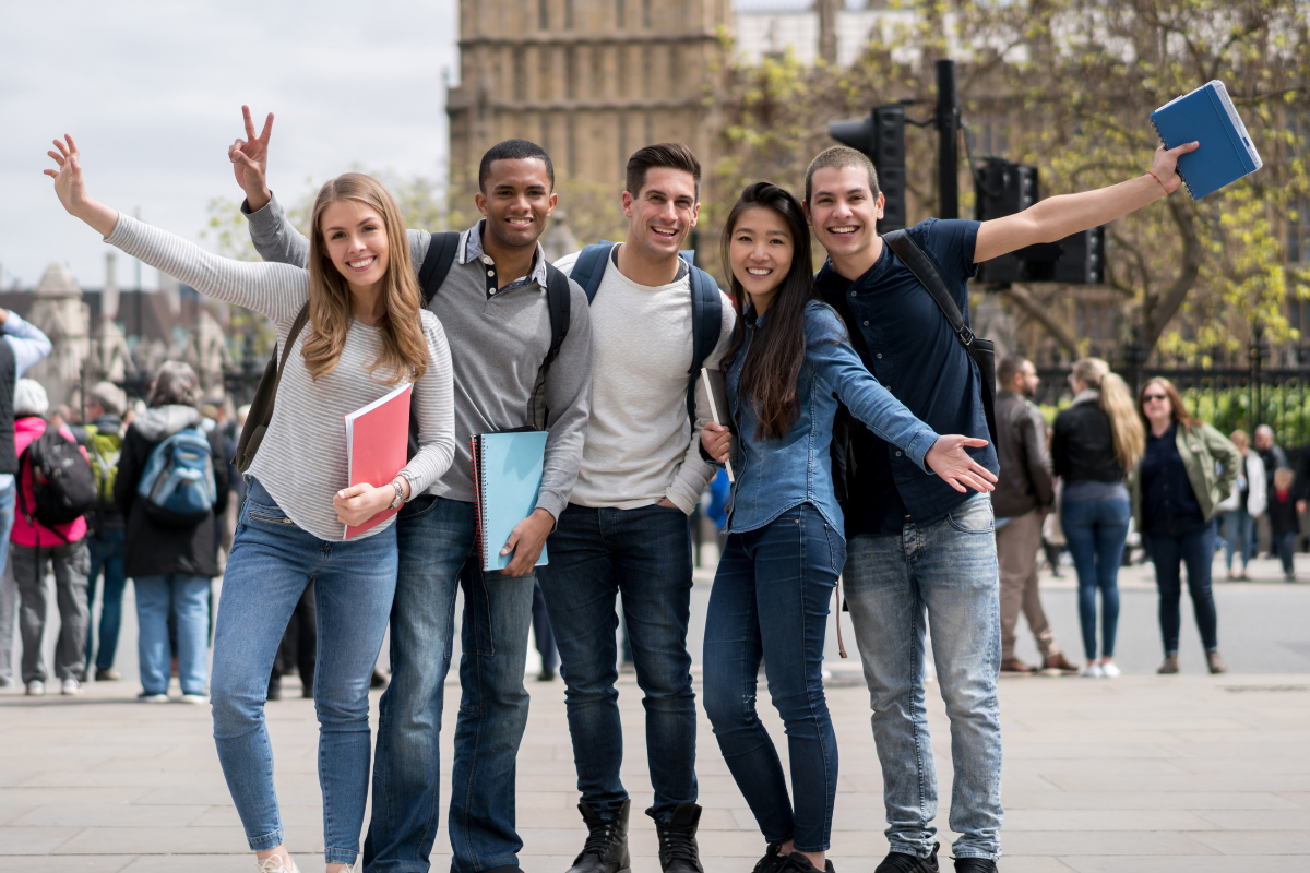intercambio académico con Universal Assistance