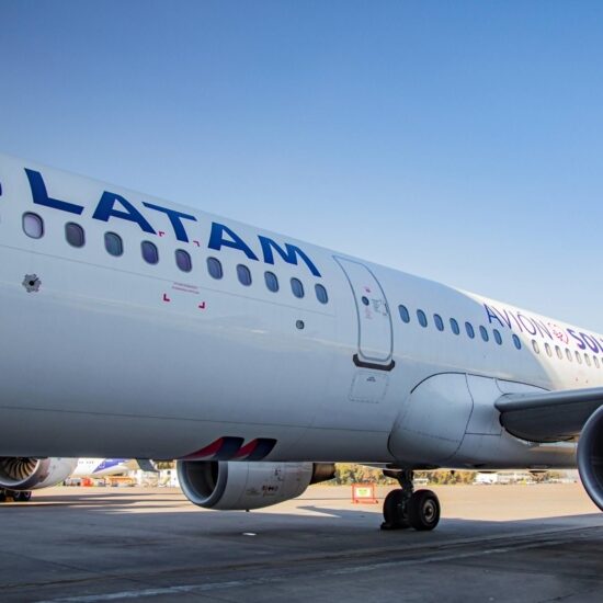 Aerolíneas como Avianca, Air Europa y TAP Portugal también anunciaron la suspensión de sus vuelos.