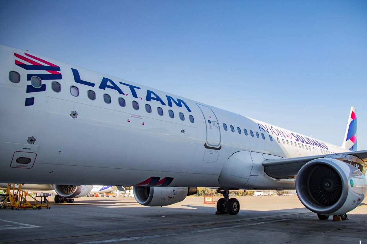 LATAM Airlines anunció la adquisición de hasta 74 aviones Embraer E195-E2 para fortalecer su conectividad en Sudamérica.