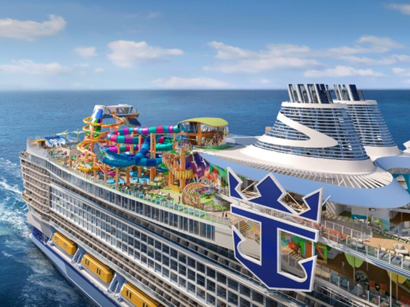 El Legend of the Seas, totalmente renovado, ofrecerá desde julio de 2026 nuevas rutas y experiencias únicas para toda la familia.