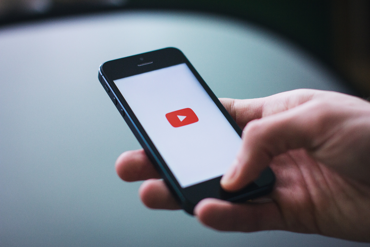 Delta y Youtube