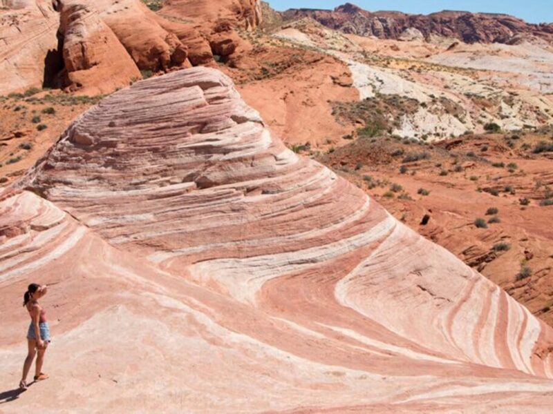 Aventura y tranquilidad en un solo lugar: descubre los paisajes majestuosos y la diversidad natural que hacen de Nevada un destino imperdible para toda la familia.