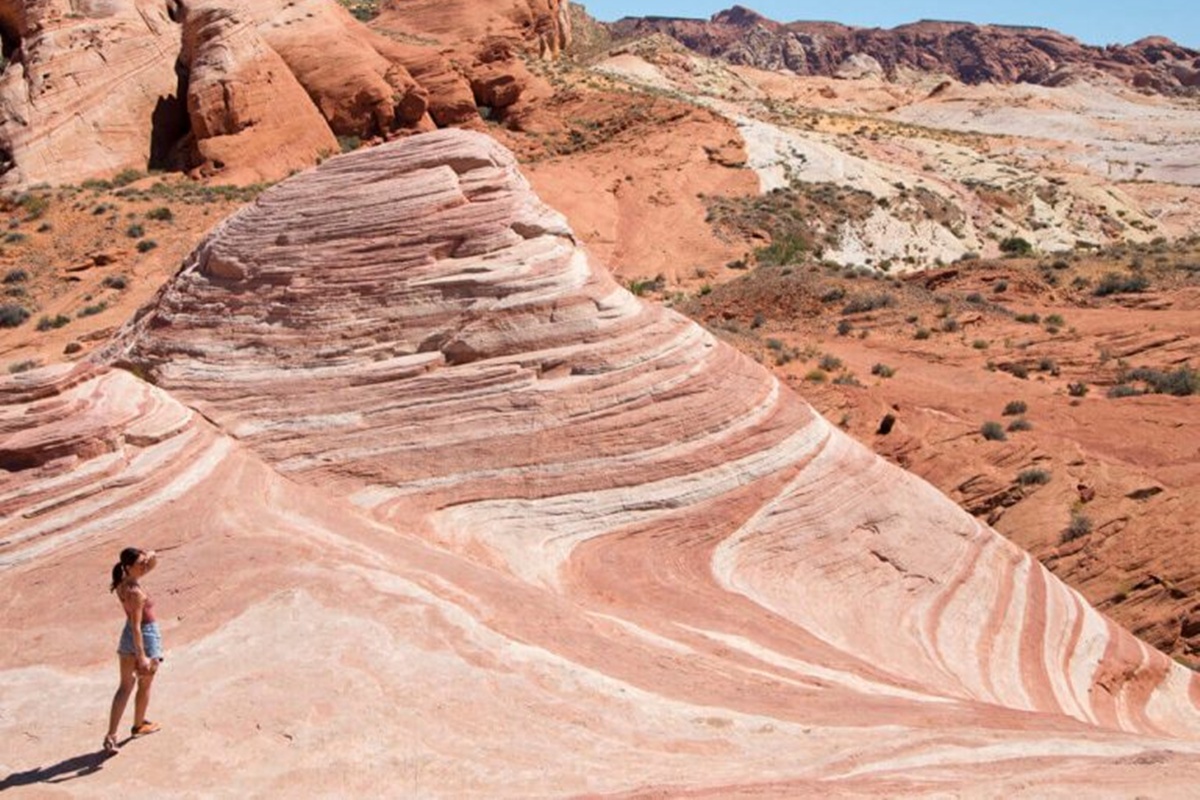 Aventura y tranquilidad en un solo lugar: descubre los paisajes majestuosos y la diversidad natural que hacen de Nevada un destino imperdible para toda la familia.