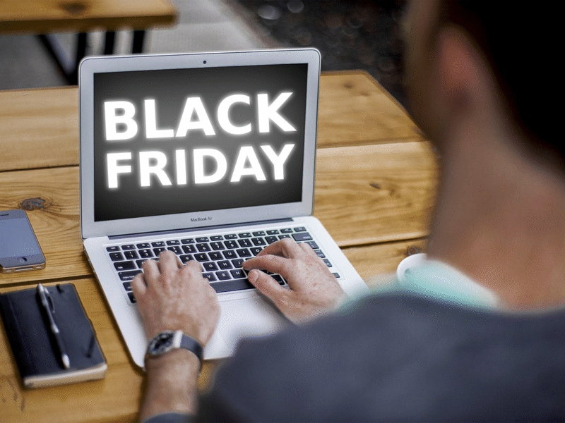 Expedia TAAP presentó su campaña de Black Friday con descuentos especiales para agentes de viajes.