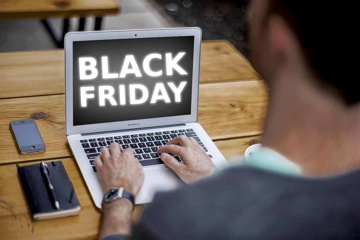 Expedia TAAP presentó su campaña de Black Friday con descuentos especiales para agentes de viajes.