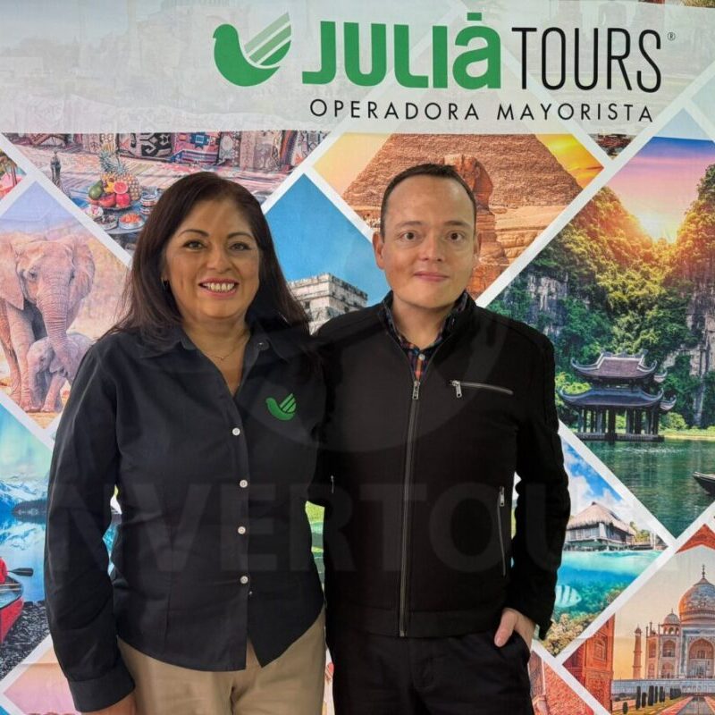 julia-tours-montreal-2