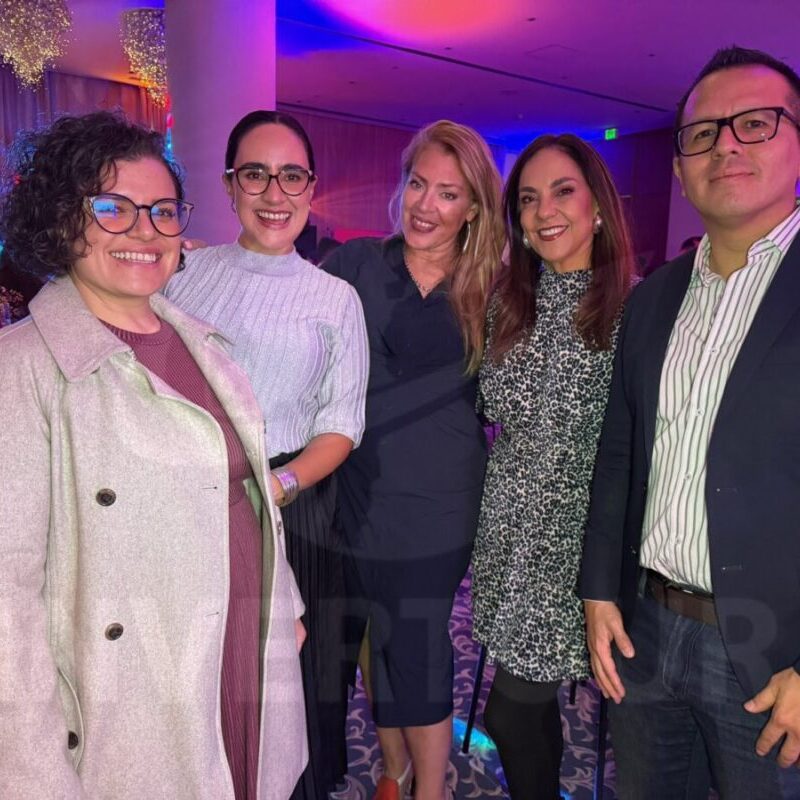 mega-travel-journey-is-you-21