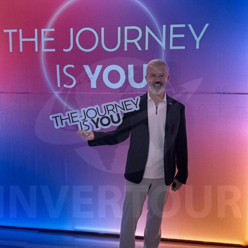 mega-travel-journey-is-you-24