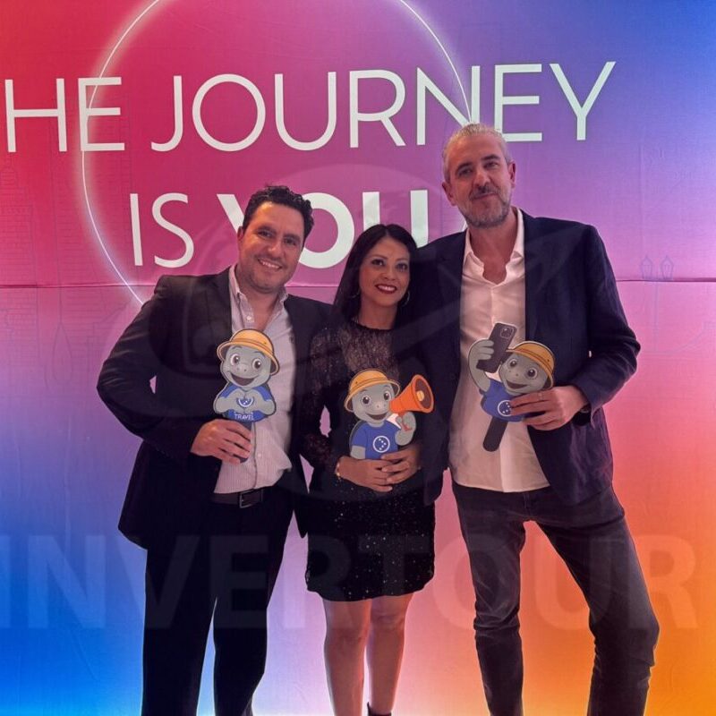 mega-travel-journey-is-you-28