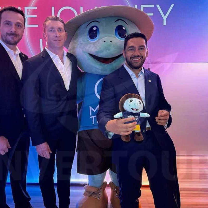 mega-travel-journey-is-you-ppal