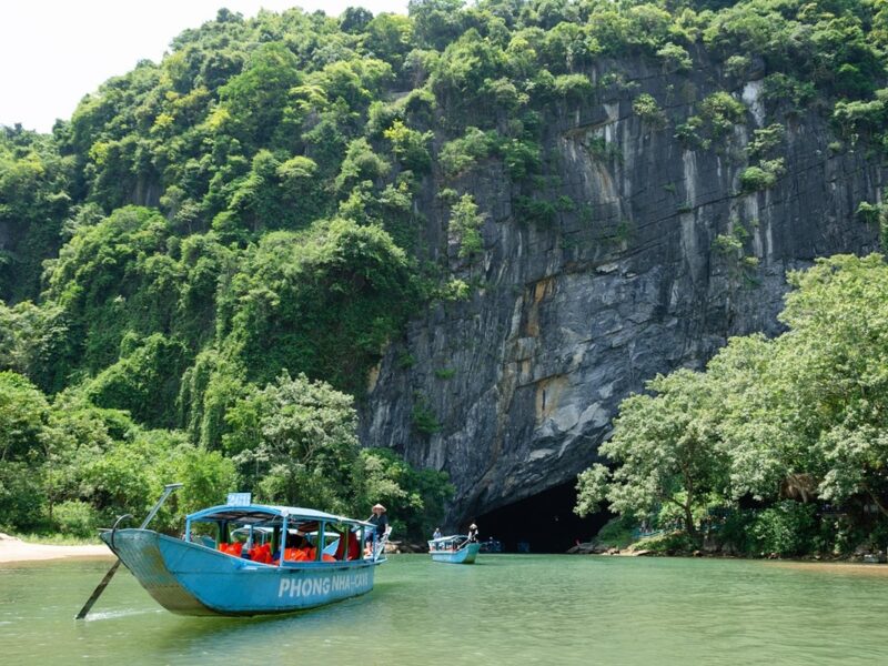 Destinos menos conocidos con experiencias similares, pero más tranquilos y accesibles.