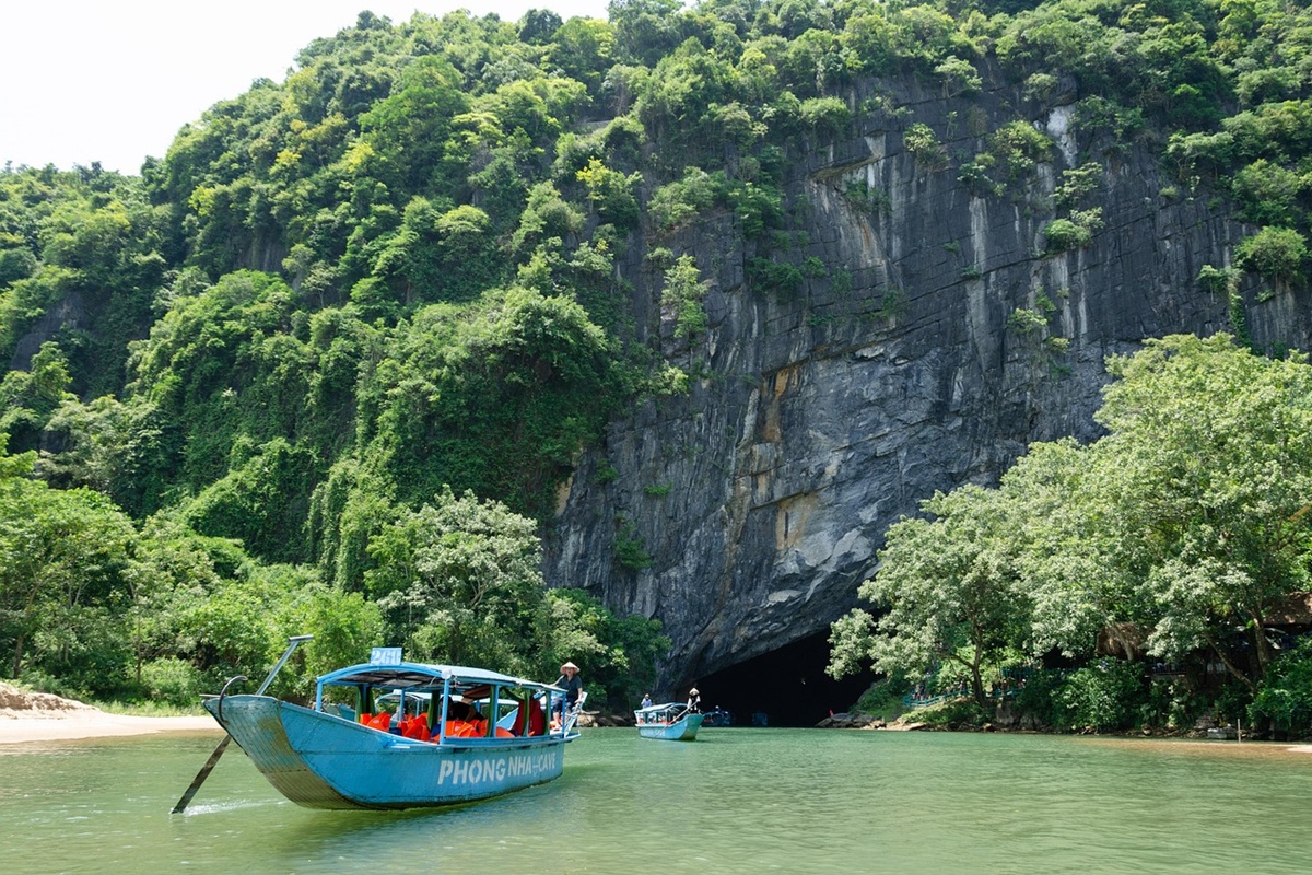 Destinos menos conocidos con experiencias similares, pero más tranquilos y accesibles.