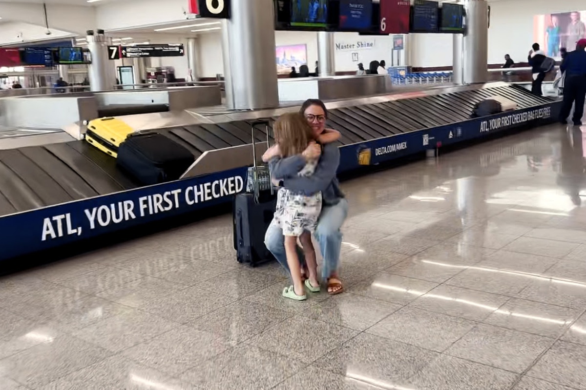 Delta Airlines entregará tarjetas Holiday Medallion para reconocer gestos de amabilidad de pasajeros y empleados.