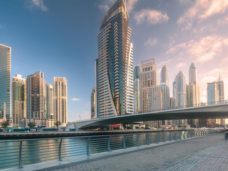 Dubái y Mega Travel