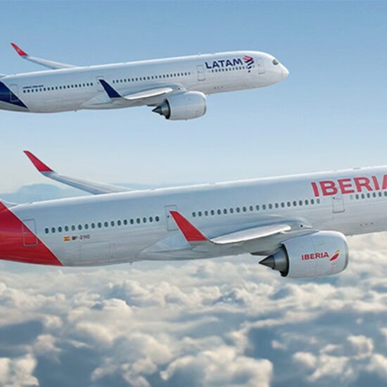 Los pasajeros de LATAM e Iberia disfrutarán de los beneficios de su categoría en los programas LATAM Pass o Iberia Club.