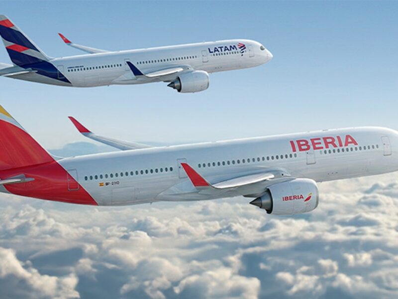 Los pasajeros de LATAM e Iberia disfrutarán de los beneficios de su categoría en los programas LATAM Pass o Iberia Club.