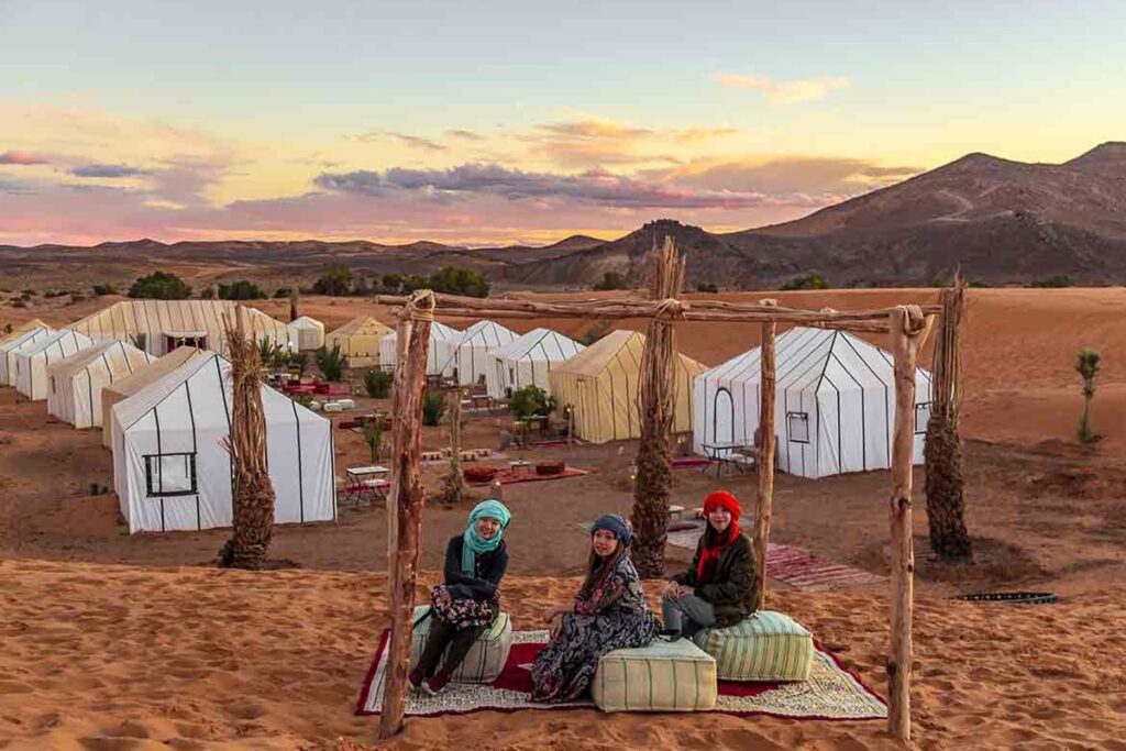 Vive la magia del Sahara desde una jaima de lujo.