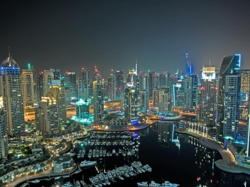 Vistas únicas y experiencias inolvidables en Dubái.