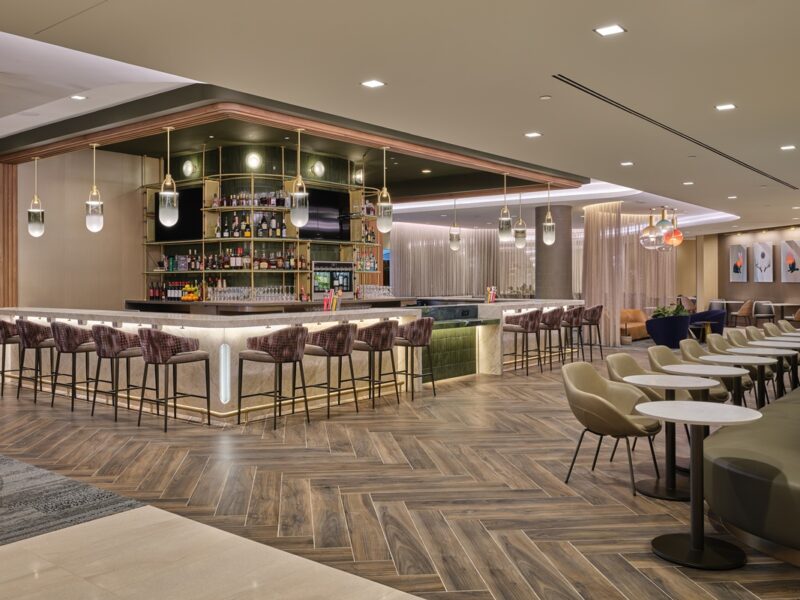 Inauguración de un nuevo Delta Sky Club en el Aeropuerto Internacional de Denver (DEN).