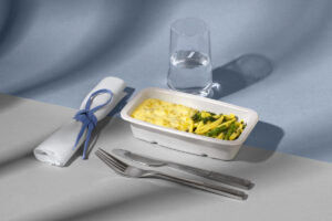 Chef Frédéric Simonin prepara exclusivas creaciones de alta cocina Michelin para los pasajeros de la cabina Premium de Air France.