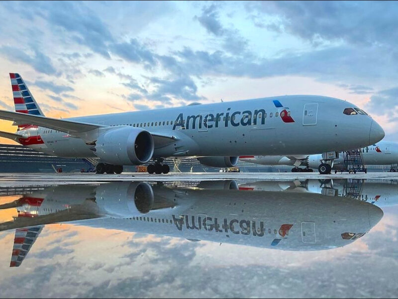 American Airlines lanza la ruta Caracas–Miami con servicio operado por Envoy.