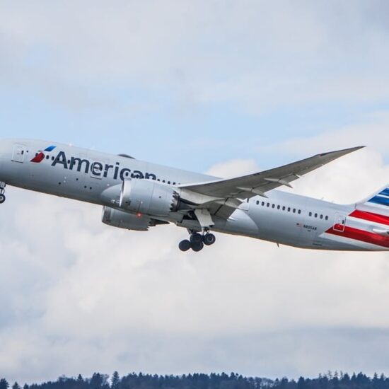 American Airlines suma 23 mil asientos para fútbol americano.
