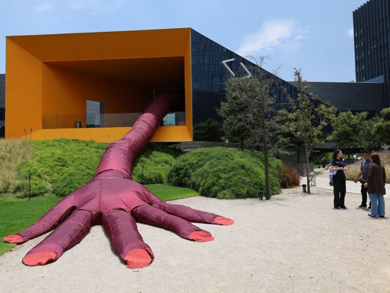 “Los tiempos del aire” en Artz Pedregal explora la respiración a través del arte.