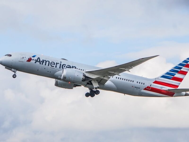 American Airlines y FOX One ofrecen transmisión del Mundial 2026 a bordo.