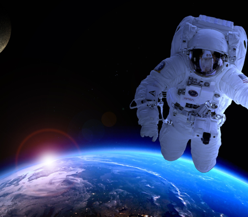 Luna: A journey to the Moon