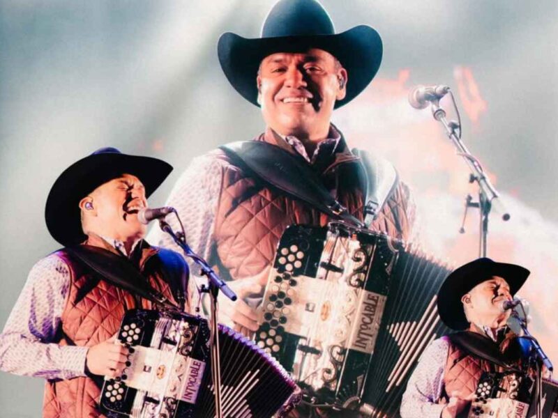 Intocable en el grito de Independencia